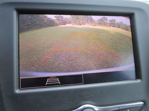 Used 2023 Chevrolet Equinox LS w/ LS Convenience Package FWD image 38