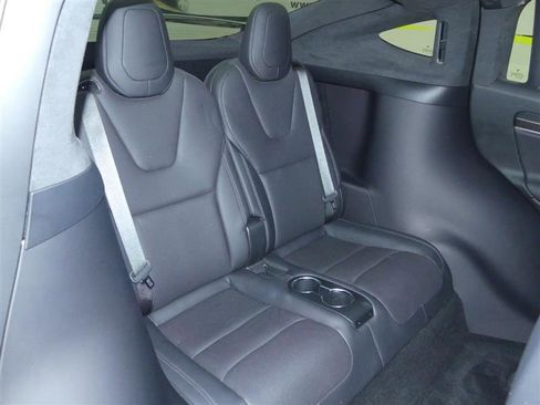 Used 2022 Tesla Model X Plaid image 21