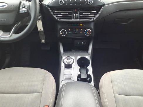 Used 2020 Ford Escape S image 18
