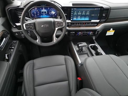 New 2026 Chevrolet Silverado 1500 LT Trail Boss w/ LT Trail Boss Premium Package AWD/4WD image 3