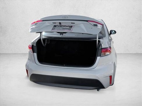 Used 2024 Toyota Corolla LE image 7