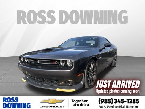 Used 2023 Dodge Challenger R/T RWD image 1