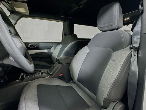 Used 2025 Ford Bronco 2-Door w/ Sasquatch Package image 11