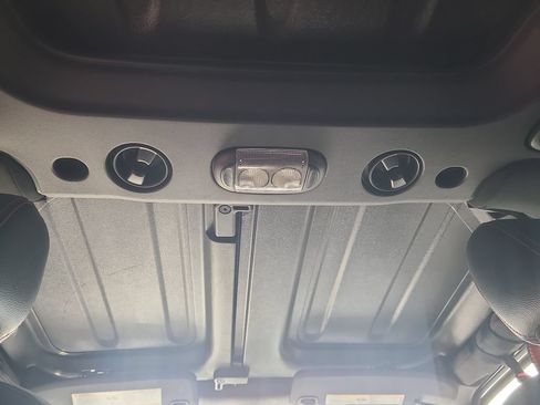 Used 2017 Jeep Wrangler Unlimited Rubicon AWD/4WD image 40