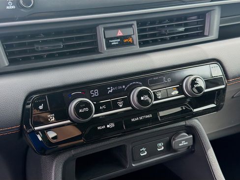 New 2026 Honda Pilot Sport image 15