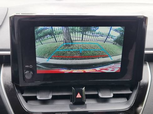 Used 2024 Toyota Corolla LE FWD image 13
