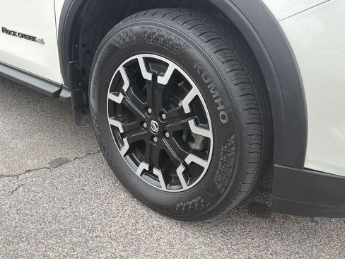 Used 2020 Nissan Pathfinder SL image 10