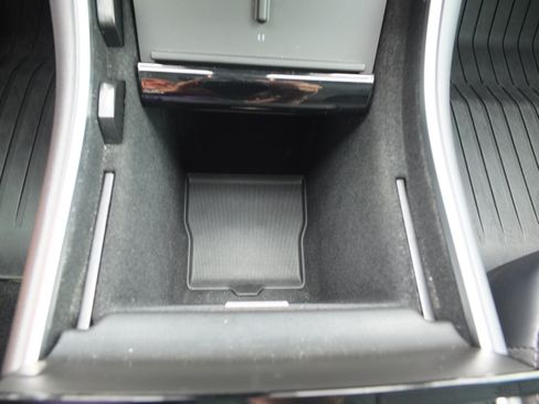 Used 2020 Tesla Model 3 Long Range AWD/4WD image 21