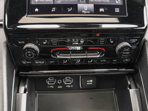 New 2025 Jeep Grand Cherokee Altitude image 21