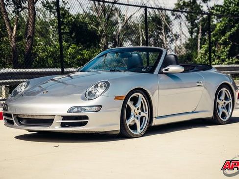 Used 2006 Porsche 911 Carrera RWD image 5