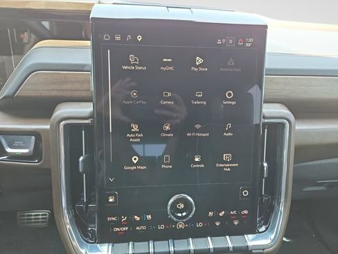 Used 2025 GMC Yukon Denali Ultimate w/ LPO, Floor Liner Package AWD/4WD image 27