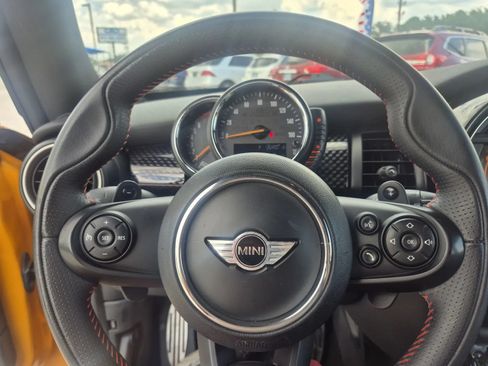 Used 2015 MINI Cooper S FWD image 23