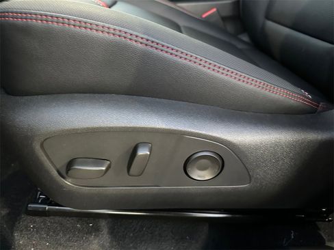 New 2026 Chevrolet Traverse RS image 10