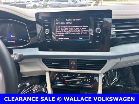 Certified 2025 Volkswagen Jetta SE w/ Sunroof Package FWD image 20