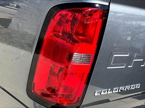 Used 2022 Chevrolet Colorado LT w/ Safety Package image 31