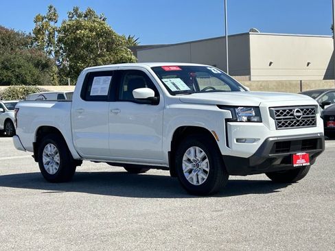 Used 2023 Nissan Frontier SV w/ SV Convenience Package image 5