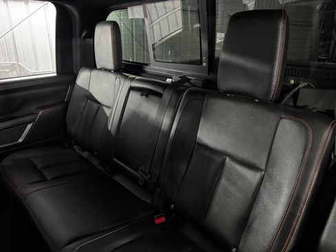 Used 2020 Nissan Titan PRO-4X w/ Pro-4x Convenience Package AWD/4WD image 45