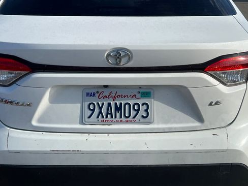 Certified 2021 Toyota Corolla LE FWD image 19