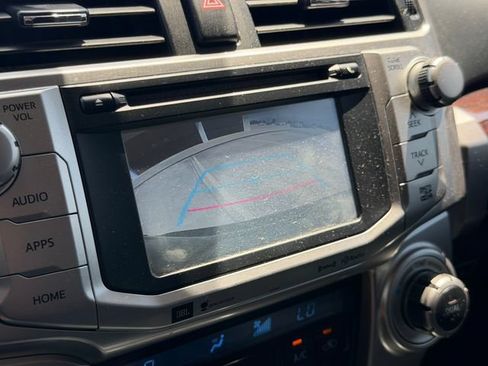 Used 2018 Toyota 4Runner Limited AWD/4WD image 33