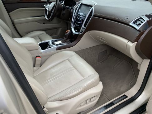 Used 2015 Cadillac SRX Luxury image 10