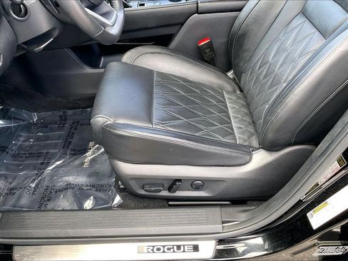 Used 2023 Nissan Rogue Platinum w/ Platinum Premium Package AWD/4WD image 35