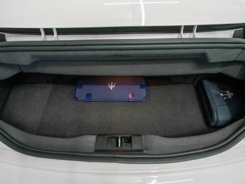 Used 2016 Maserati GranTurismo Sport RWD image 18
