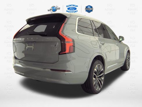 Used 2025 Volvo XC90 B5 Plus AWD/4WD image 24