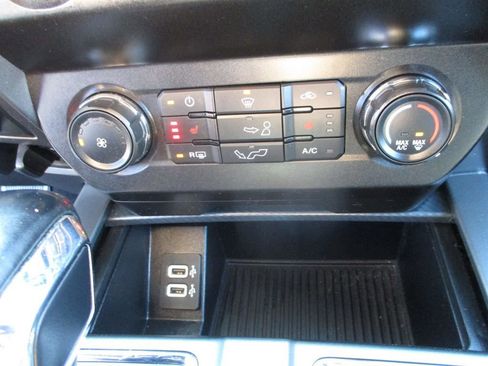 Used 2019 Ford F150 XLT w/ Equipment Group 302A Luxury image 15