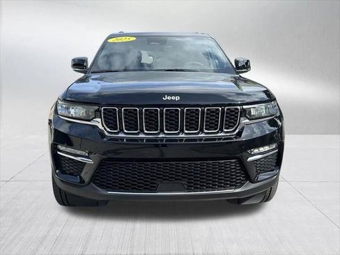 Certified 2025 Jeep Grand Cherokee Limited w/ Trailer Tow Package AWD/4WD image 2