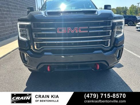 Used 2021 GMC Sierra 2500 AT4 w/ AT4 Premium Plus Package AWD/4WD image 11
