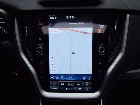 Used 2024 Subaru Outback Limited image 17