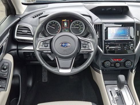 Used 2021 Subaru Forester Premium image 11