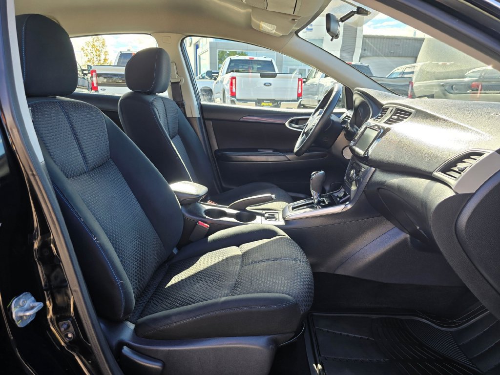 Used 2019 Nissan Sentra SR FWD image 14