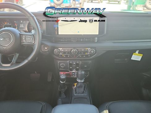 New 2025 Jeep Wrangler Unlimited Rubicon 392 image 15