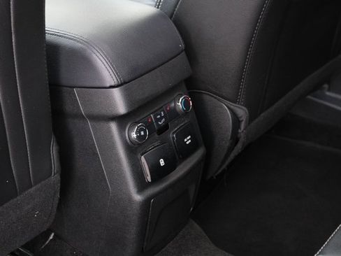 Used 2018 Ford Explorer Limited image 22