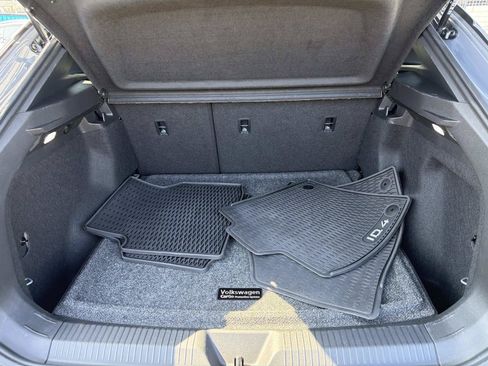 Certified 2025 Volkswagen ID.4 Pro RWD image 5
