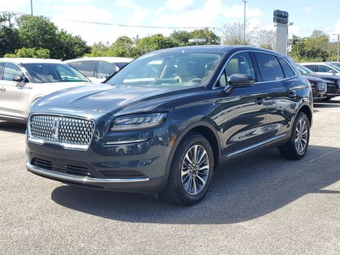 Certified 2023 Lincoln Nautilus Reserve image 3