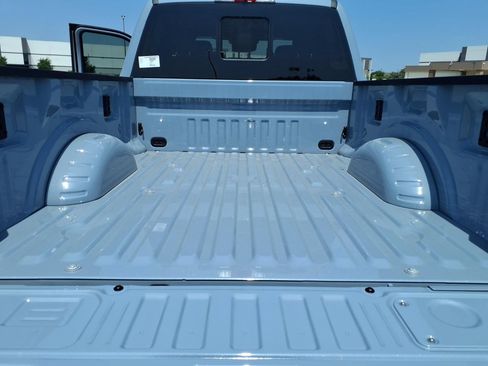 New 2026 Ford F250 Platinum w/ Tremor Off-Road Package AWD/4WD image 24
