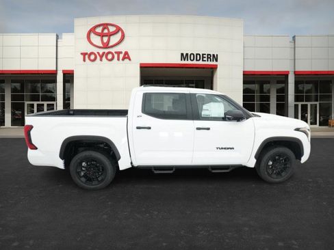 New 2026 Toyota Tundra SR5 image 9