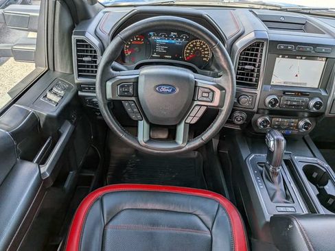 Used 2019 Ford F150 Lariat w/ Equipment Group 502A Luxury AWD/4WD image 15