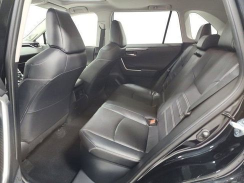 Used 2020 Toyota RAV4 Limited image 22