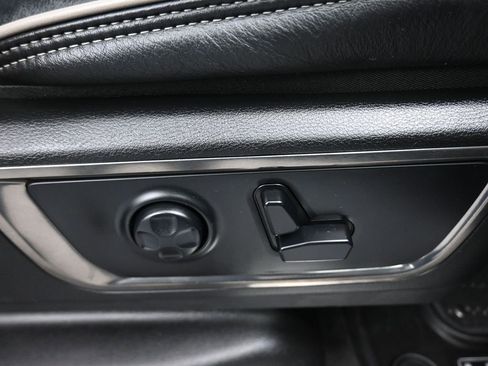 Used 2020 RAM 1500 Limited w/ Black Appearance Package image 52