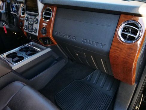 Used 2016 Ford F450 King Ranch w/ King Ranch w/Chrome Package image 51