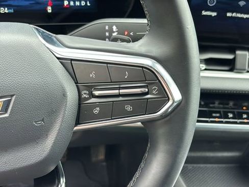 Used 2025 Chevrolet Equinox LT AWD/4WD image 18