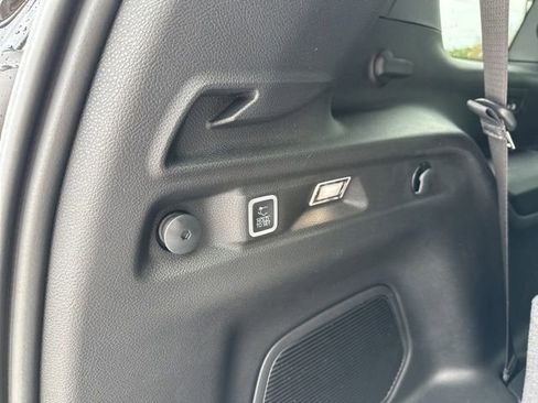 New 2026 Jeep Grand Cherokee L Limited AWD/4WD image 11