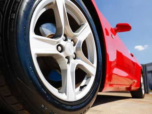 Used 2016 Chevrolet Camaro LT image 34