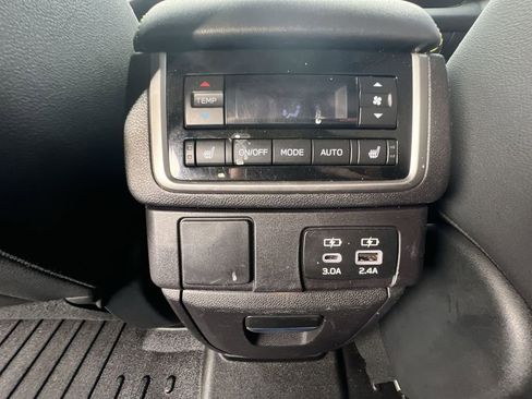 Used 2023 Subaru Ascent Onyx Edition Limited image 22