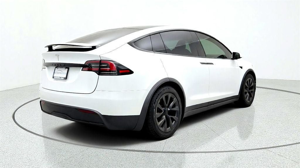 Used 2023 Tesla Model X AWD/4WD image 5