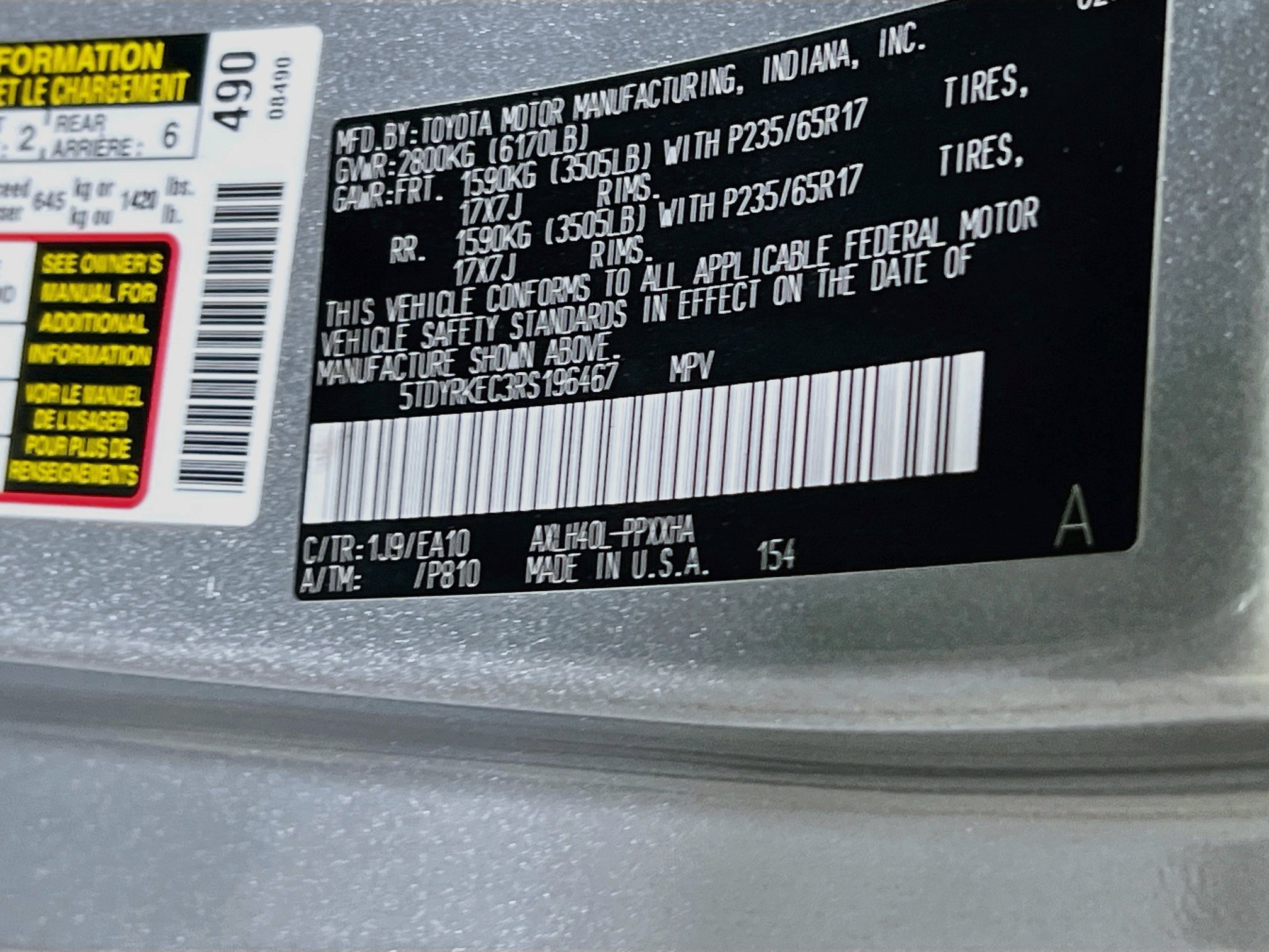 Used 2024 Toyota Sienna XLE FWD image 32