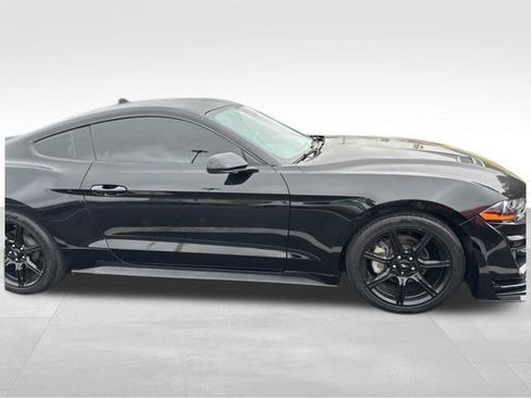 Used 2020 Ford Mustang Premium w/ Equipment Group 201A image 9
